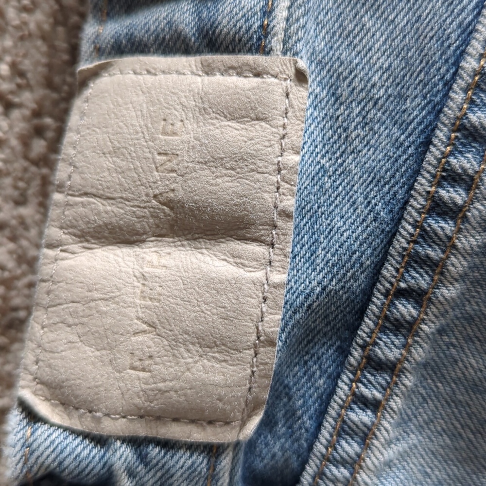 Everlane Rigid Way High Short - Picture 3 of 4